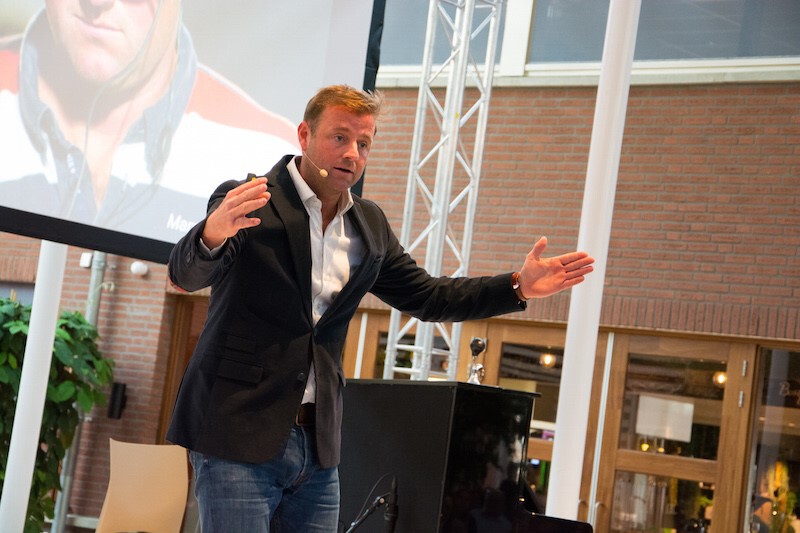 Niet veranderen is stilstaan